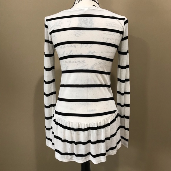 Xhilaration | B&W Striped Peplum Top - Picture 6 of 8